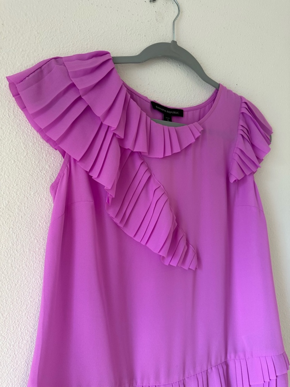 NWT Banana Republic pink/lavender ruffle top - Picture 9 of 14